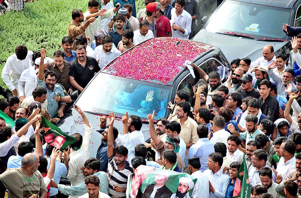 Nawaz Sharif's GT Road Rally In Pictures